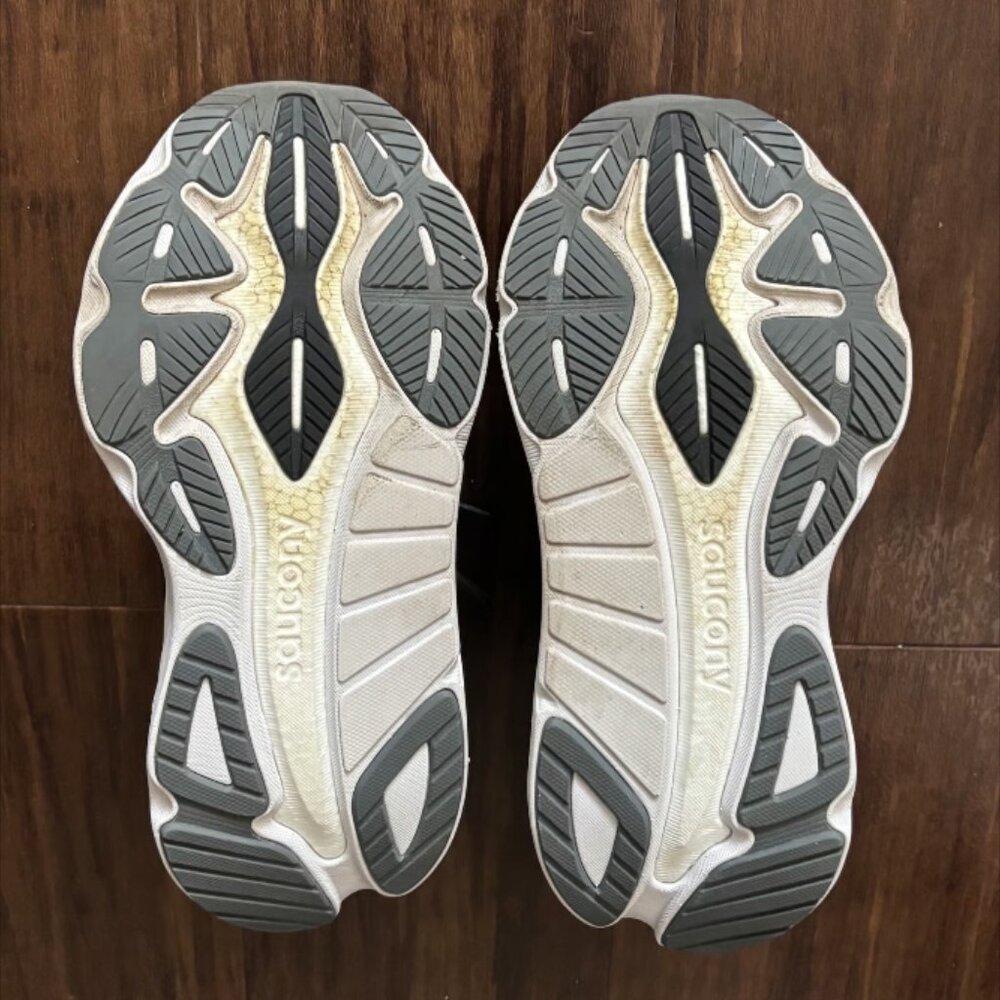 Saucony Hurricane 24 Women's Running Shoes - Picture 7 of 8